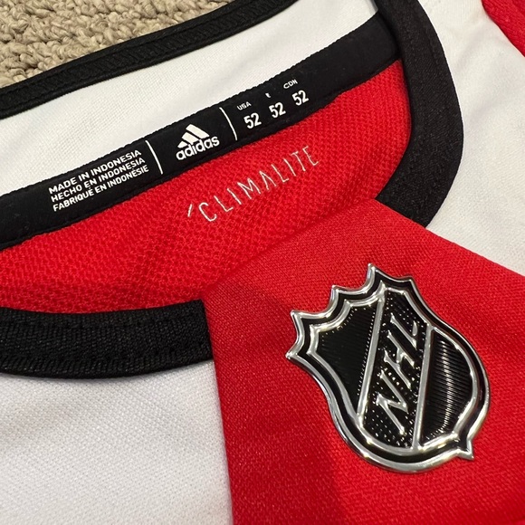 Adidas Authentic Chicago Blackhawks Patrick Kane Jersey - Picture 4 of 4